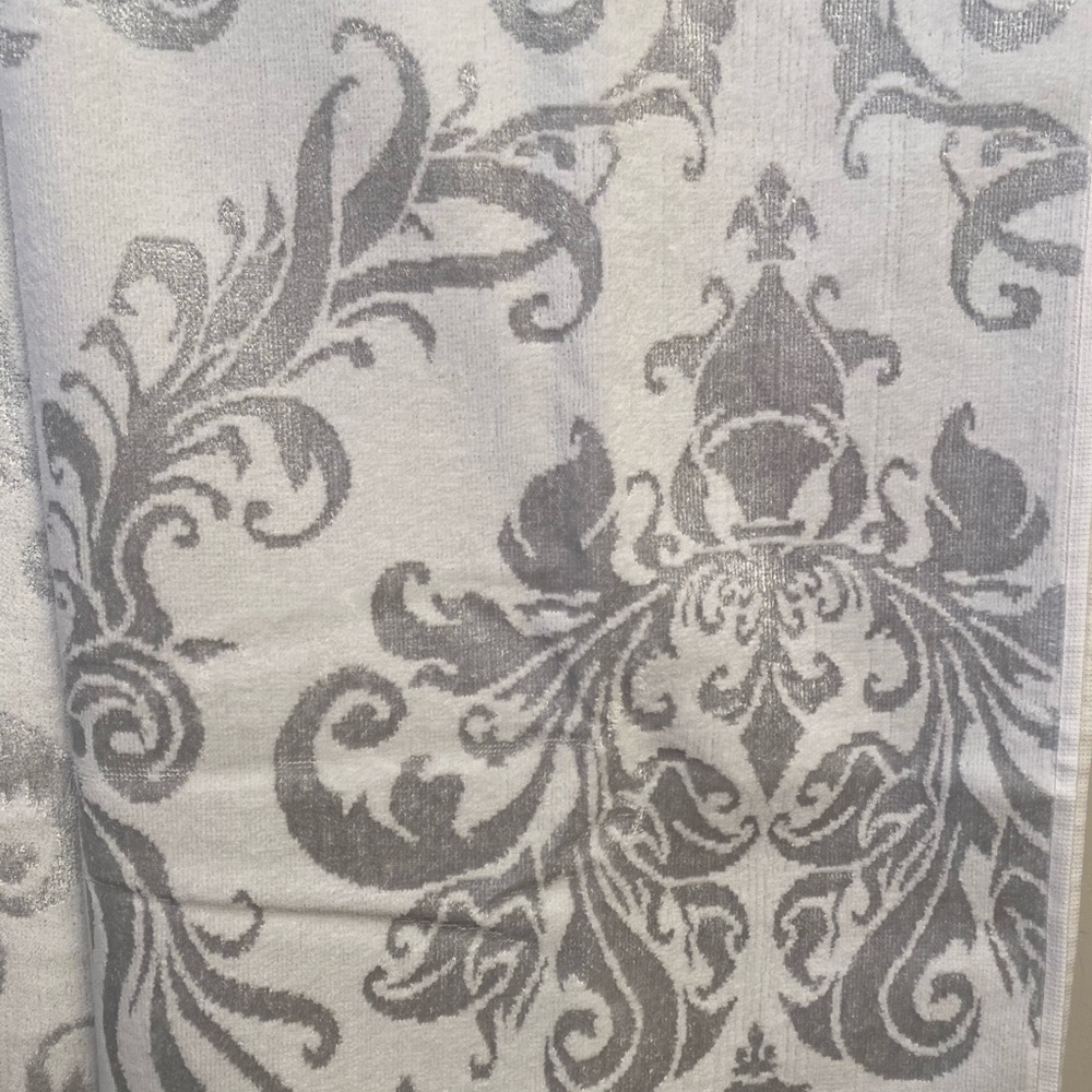 Decorative towels